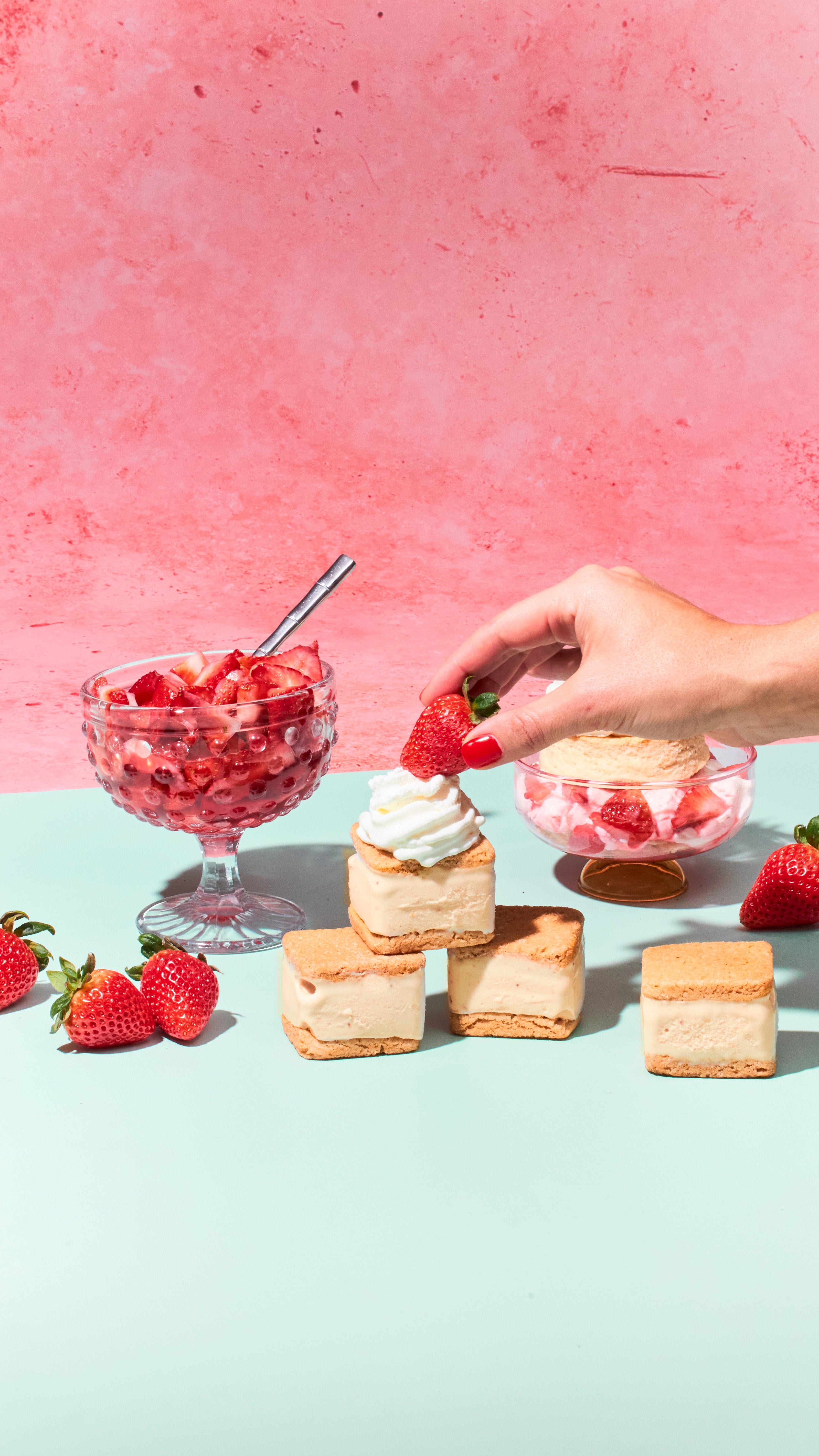 Strawberry Shortcake Chomp Size